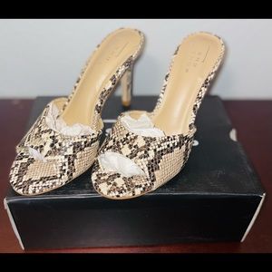 SHU SHOP ANIMAL PRINT GRETCHEN HEELS